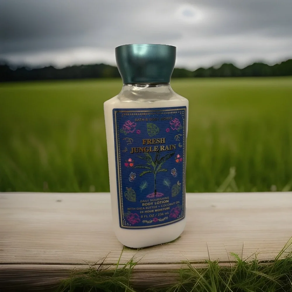 BATH & BODY WORKS FRESH JUNGLE RAIN LOTION CREAM‎ HAND 8 OZ SHEA BUTTER DAILY